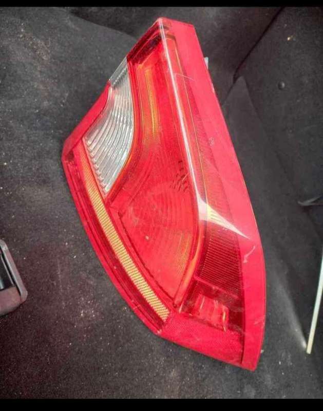 Volvo S60 T4 taillight