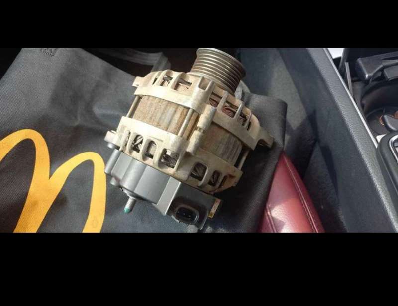 Nissan NP200 alternator