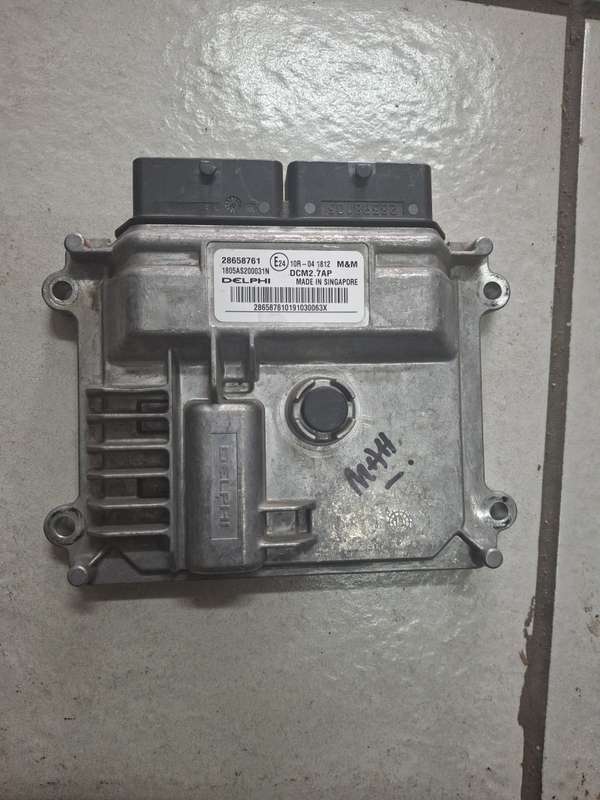 Mahindra XUV300 computer box ECU