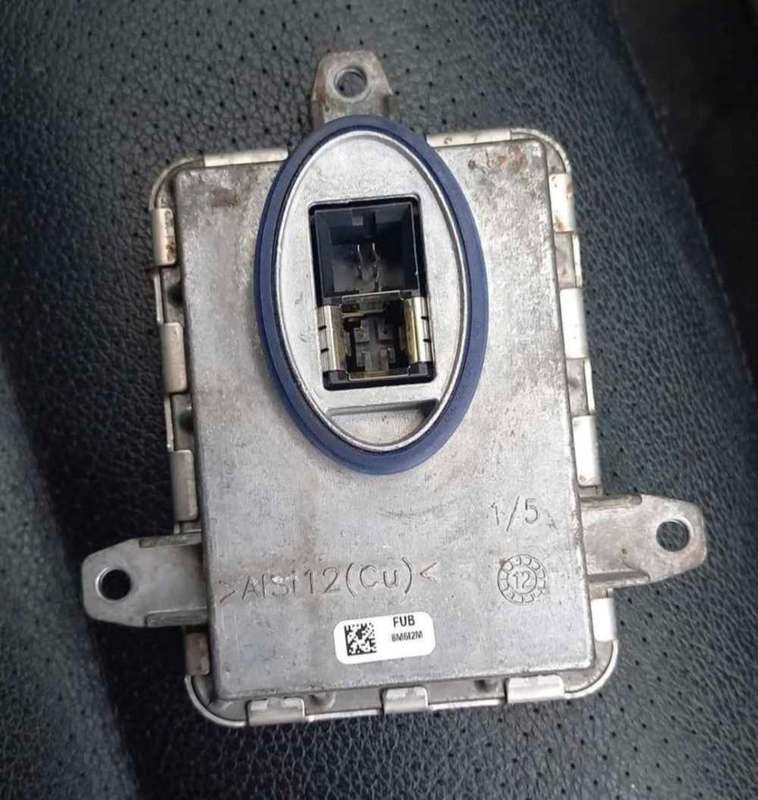 BMW Xenon headlight ballast