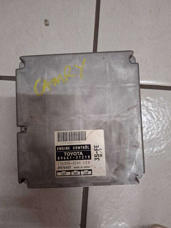 Toyota Camry computer box ECU