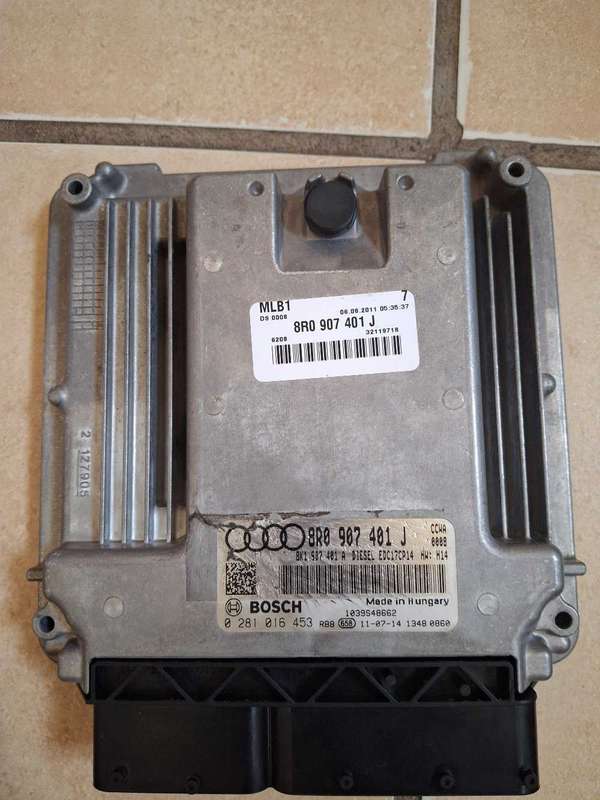 Audi Q5 3.0 TDi automatic computer box ECU