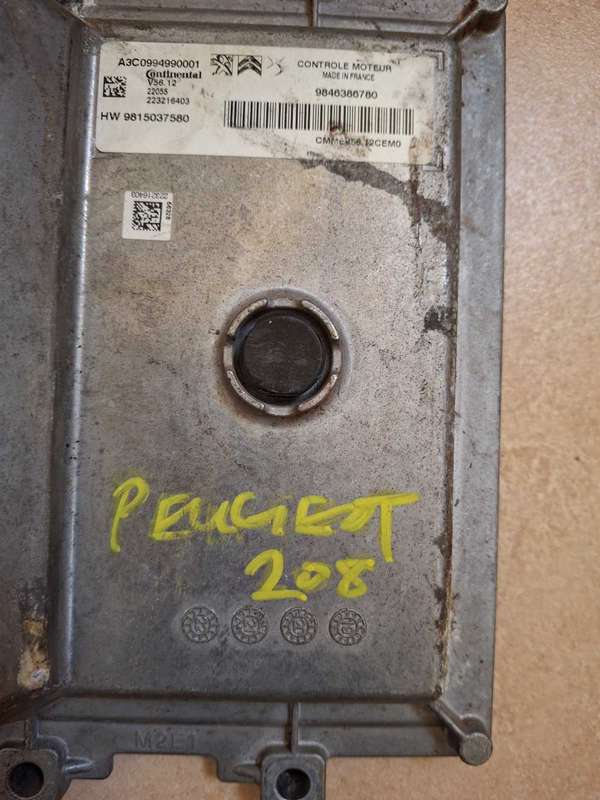 Peugeot 208 computer box ECU