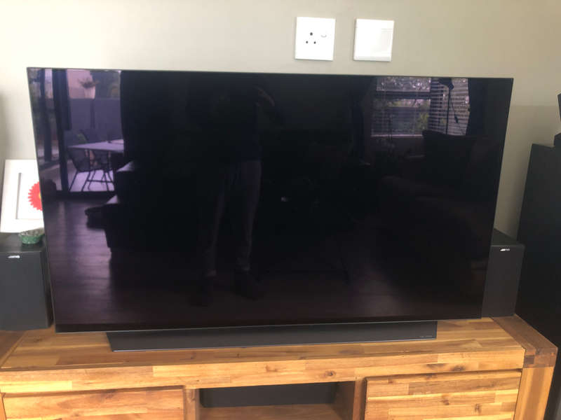 LG OLED 55" 4K Smart TV