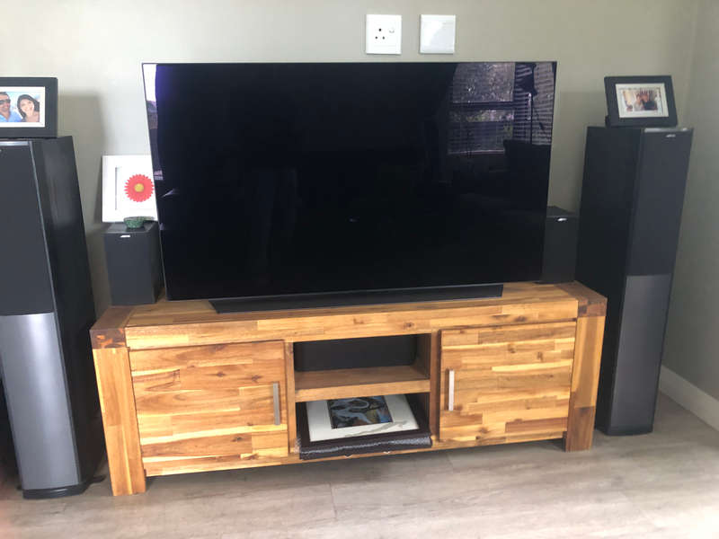 LG OLED 55" 4K Smart TV