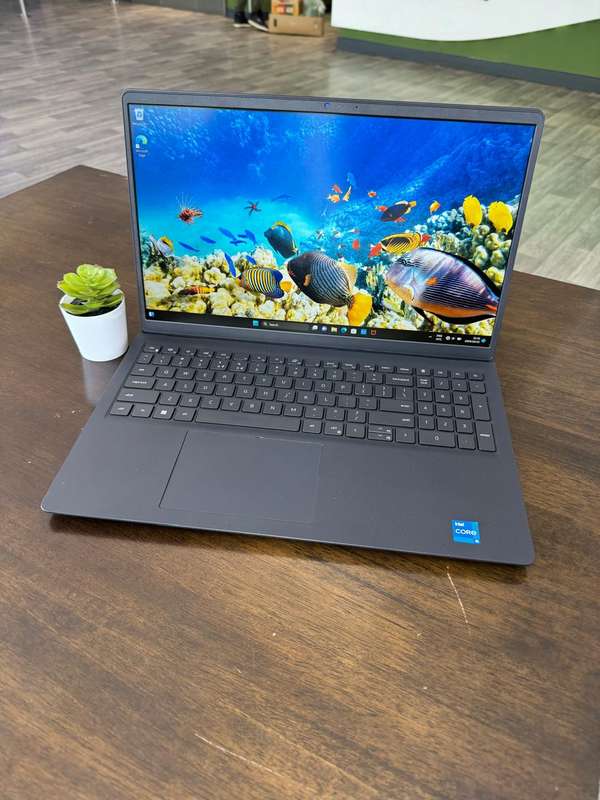 Dell Vostro 3520 12th GEN i5, 16GB RAM, 512GB SSD | FHD | Demo As New