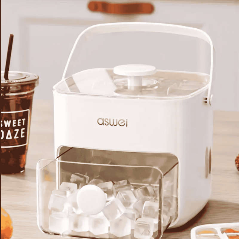 Ice Cube Maker with Storage Bin and Lid
