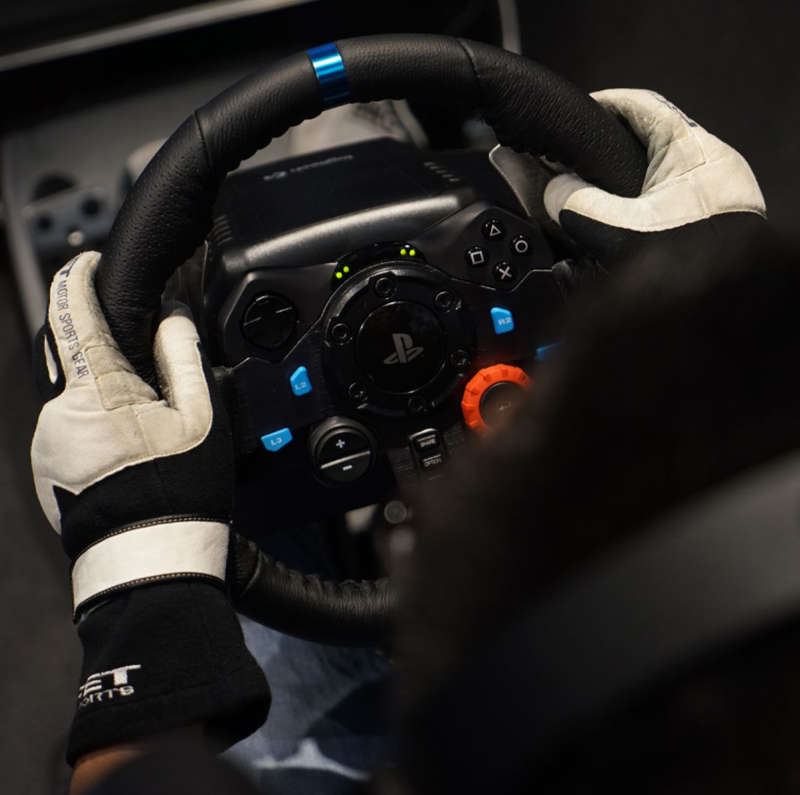 Logitech G29 Driving Force Racing Wheel,Floor Pedals,Force Feedback, PS, PC