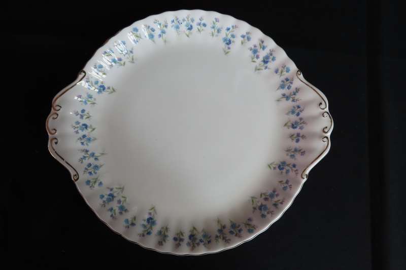 Royal Albert Memory Lane Large Cake Plate.