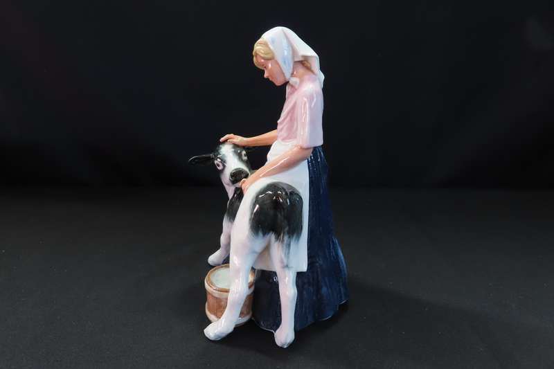 Royal Doulton Country Maid Figurine HN 3163.