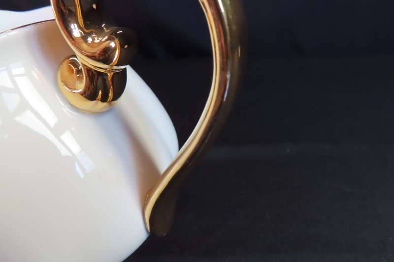 Royal Albert "Braemar" Large Tea Pot.