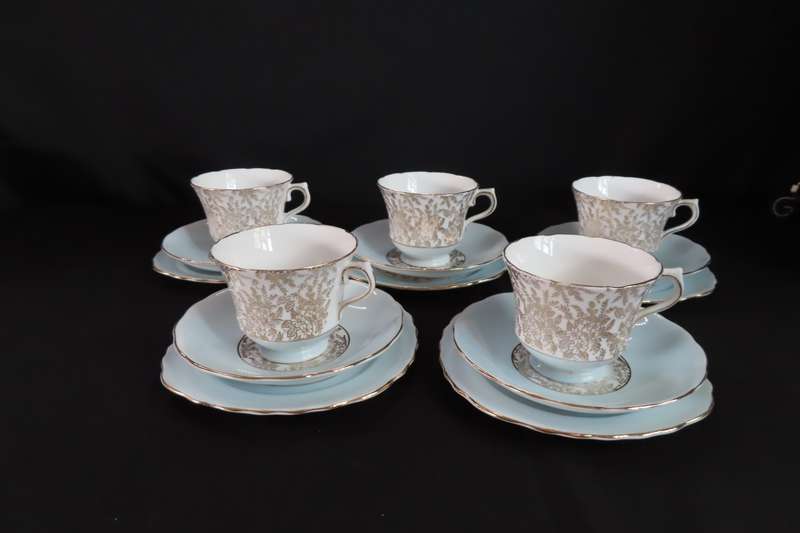 Royal Vale Part Tea Set 18 Piece.