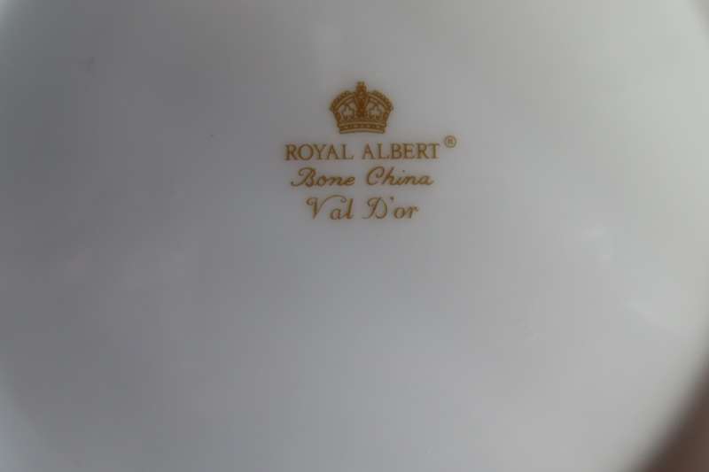 Royal Albert Val D'or Soup Plate.