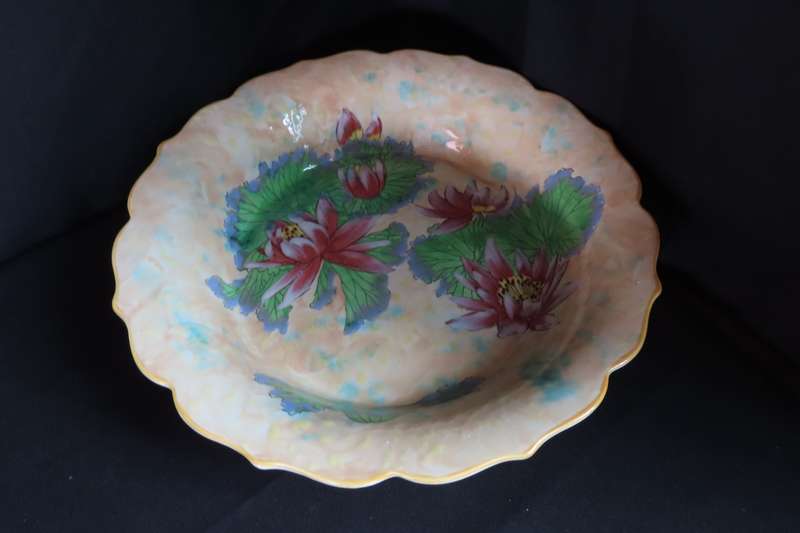 Royal Doulton "Water Lily" D6343 Fruit Bowl