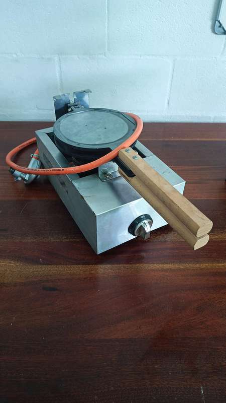Bubble Waffle Machine - Gas for sale