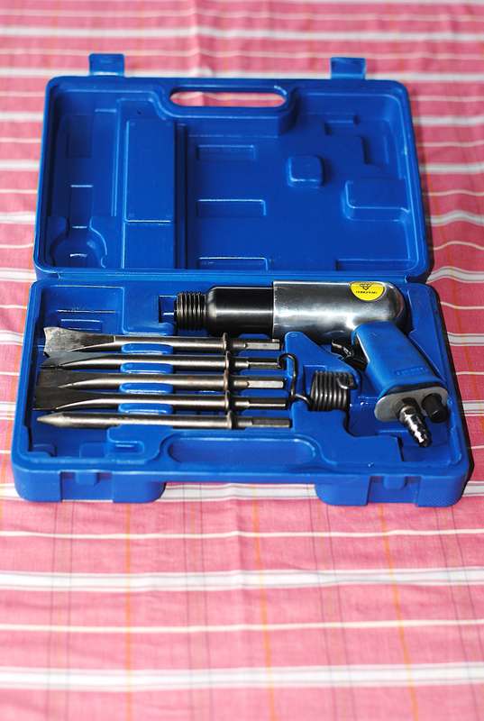 Rongpeng 190 Mm Air Hammer With Chisels