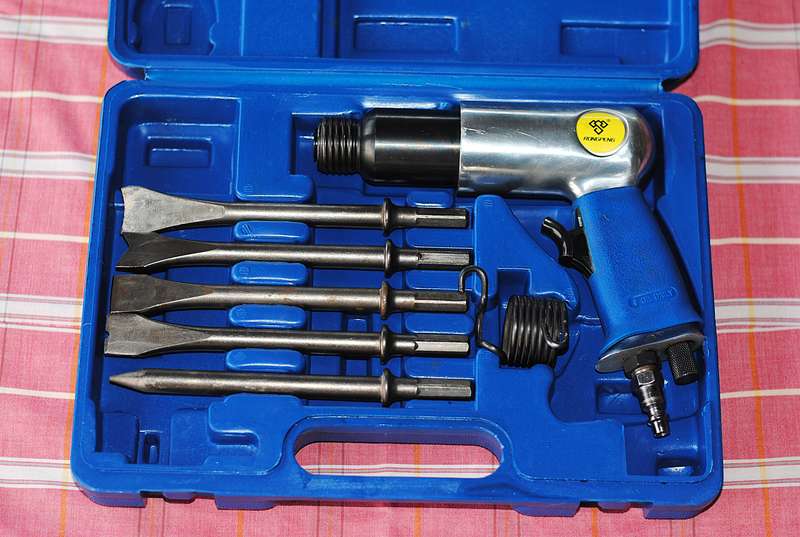 Rongpeng 190 Mm Air Hammer With Chisels