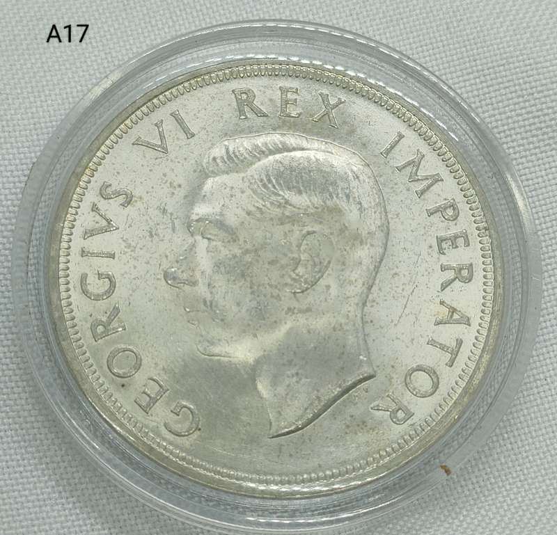 1947 Crown - 5 shillings Union of South Africa- .800 silver - in capsule