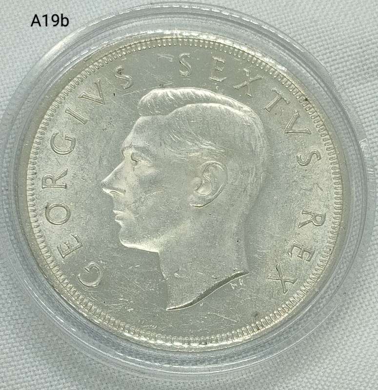 1949 Crown - 5 shillings Union of South Africa- .800 silver - in capsule
