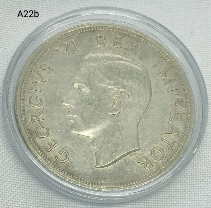 1947 Union of SA 5 shillings- Crown - .800 silver - in capsule
