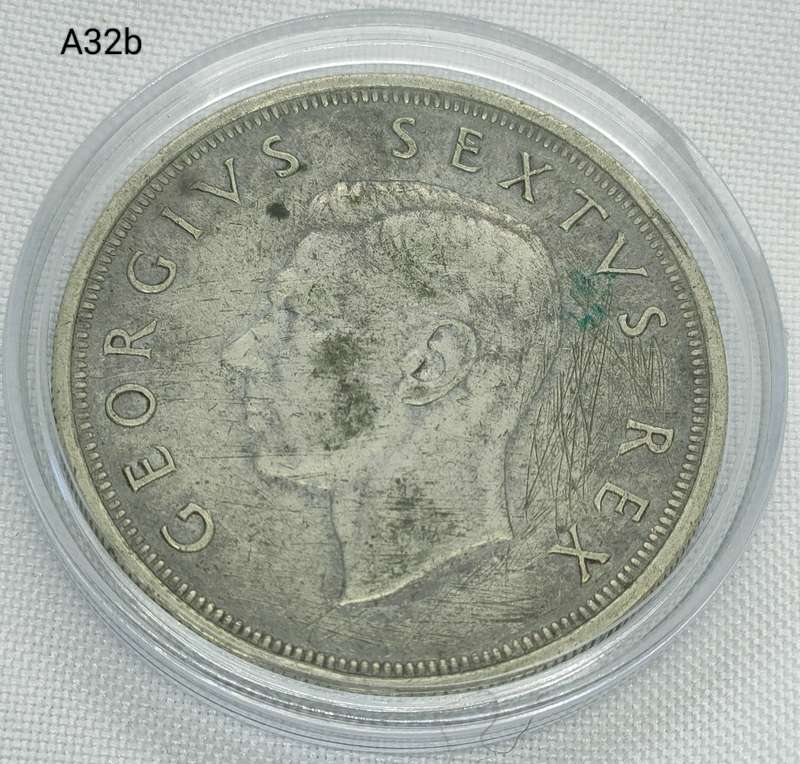 1949 Union of SA Crown - 5 shillings - .800 silver - in capsule