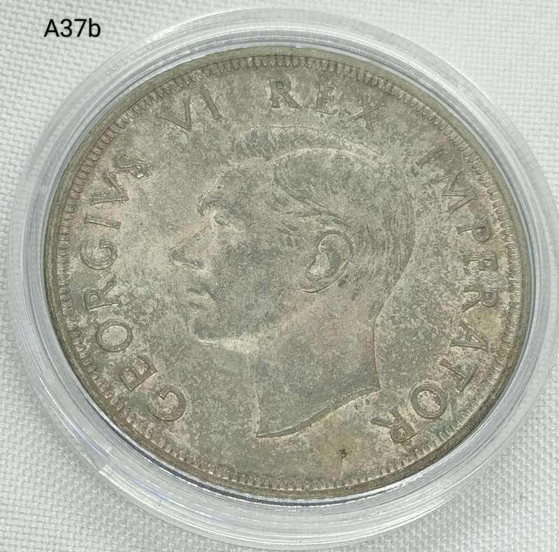 1947 Union of SA Crown - 5 shillings - .800 silver - in capsule