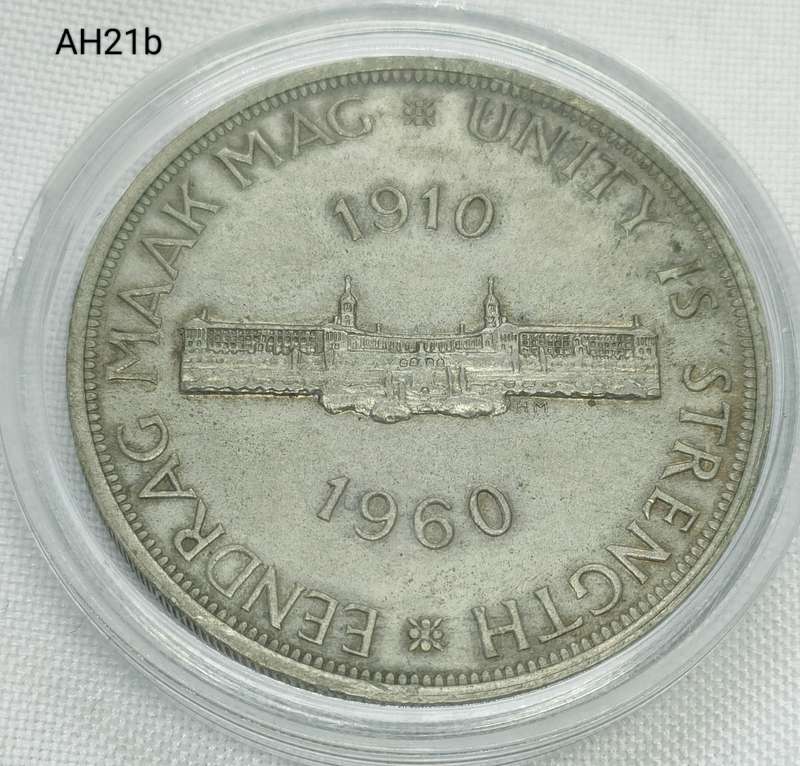 1960 Union of SA crown - 5 shillings - .500 silver - in capsule