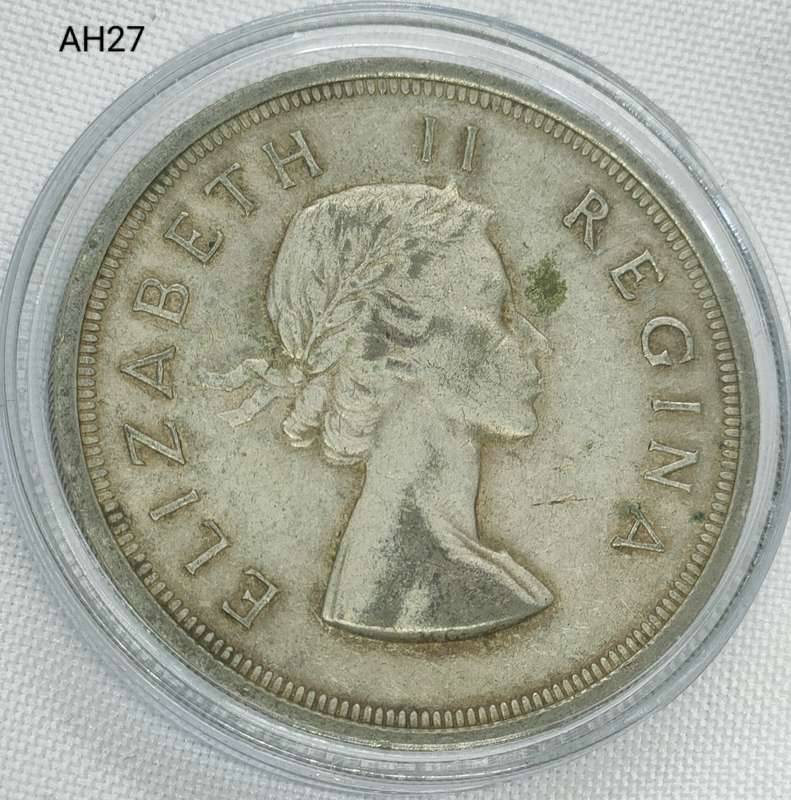 1957 Union of SA crown - 5 shillings - .500 silver - in capsule