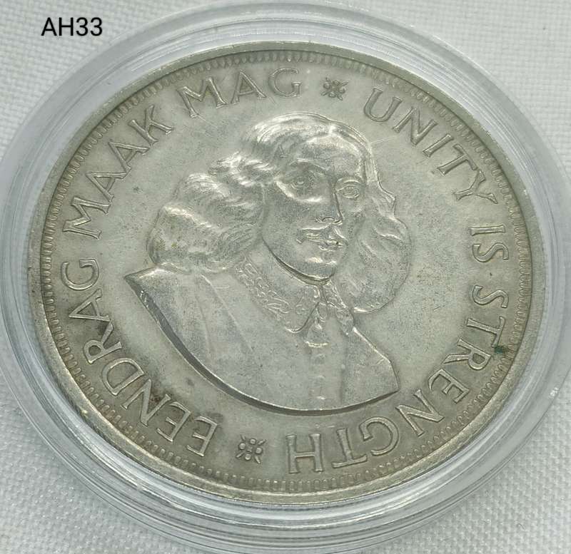 1964 Republic of SA crown - 50c - .500 silver - in capsule