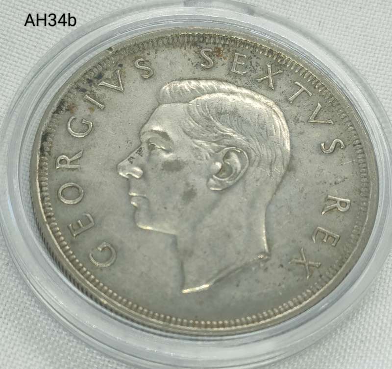 1952 Union of SA crown - 50c - .500 silver - in capsule
