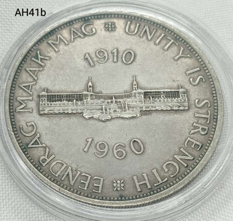 1960 Union of SA crown - 5 shillings - .500 silver - in capsule