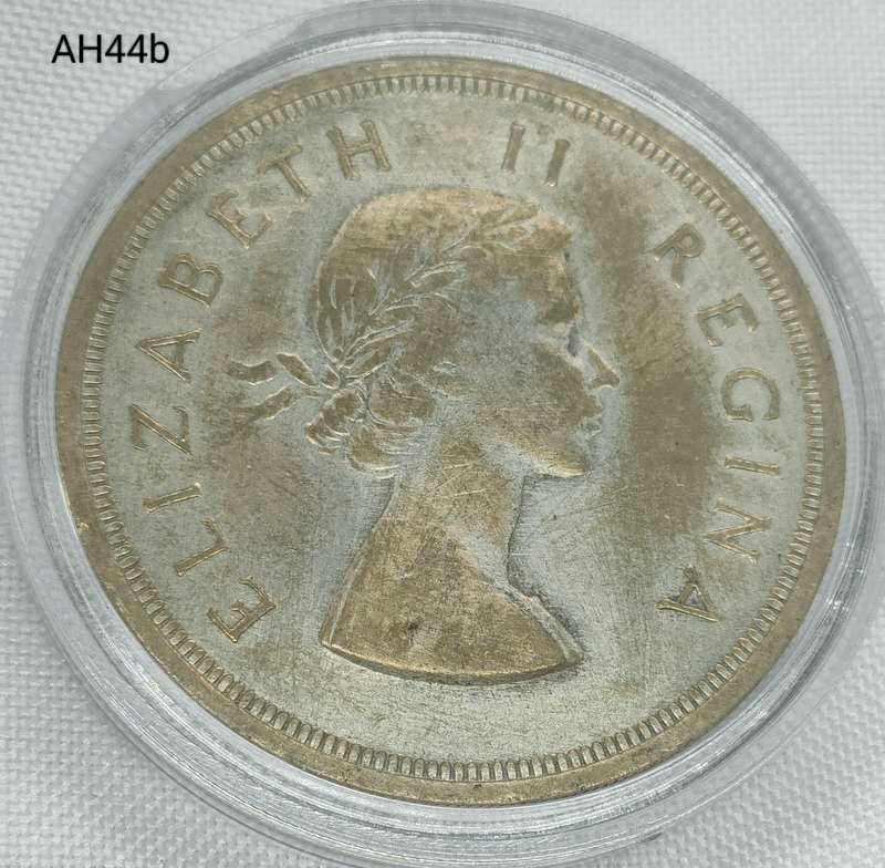 1958 Union of SA crown - 5 shillings - .500 silver - in capsule