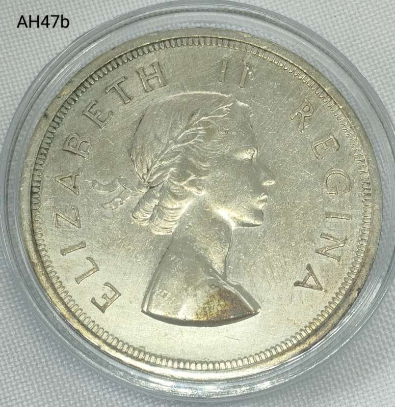 1958 Union of SA crown - 5 shillings - .500 silver - in capsule
