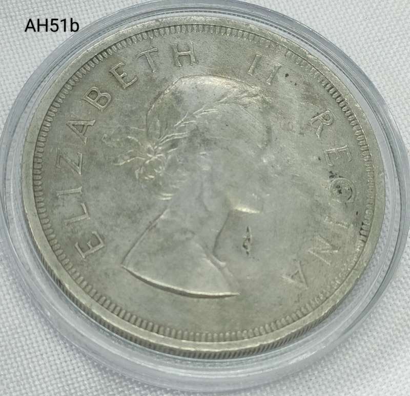 1958 Union of SA crown - 5 shillings - .500 silver - in capsule