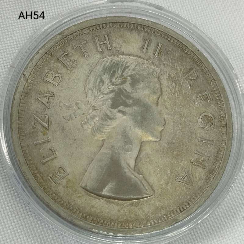 1958 Union of SA crown - 5 shillings - .500 silver - in capsule