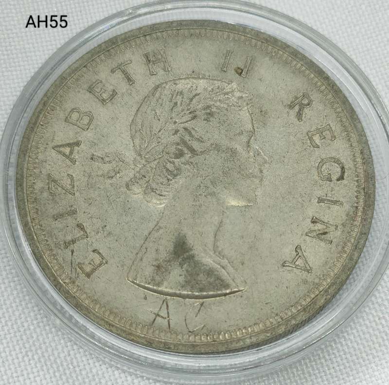 1958 Union of SA crown - 5 shillings - .500 silver - in capsule
