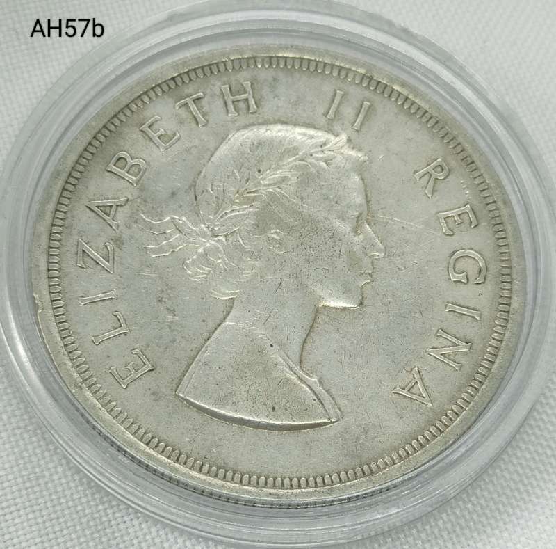 1953 Union of SA crown - 5 shillings - .500 silver - in capsule