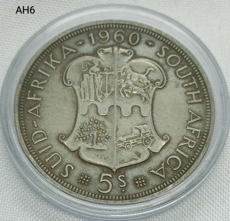 1960 Union of SA crown - 5 shillings - .500 silver - in capsule