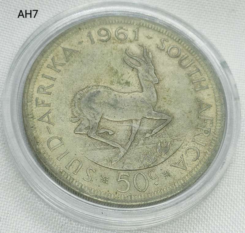 1961 Union of SA crown - 5 shillings - .500 silver - in capsule