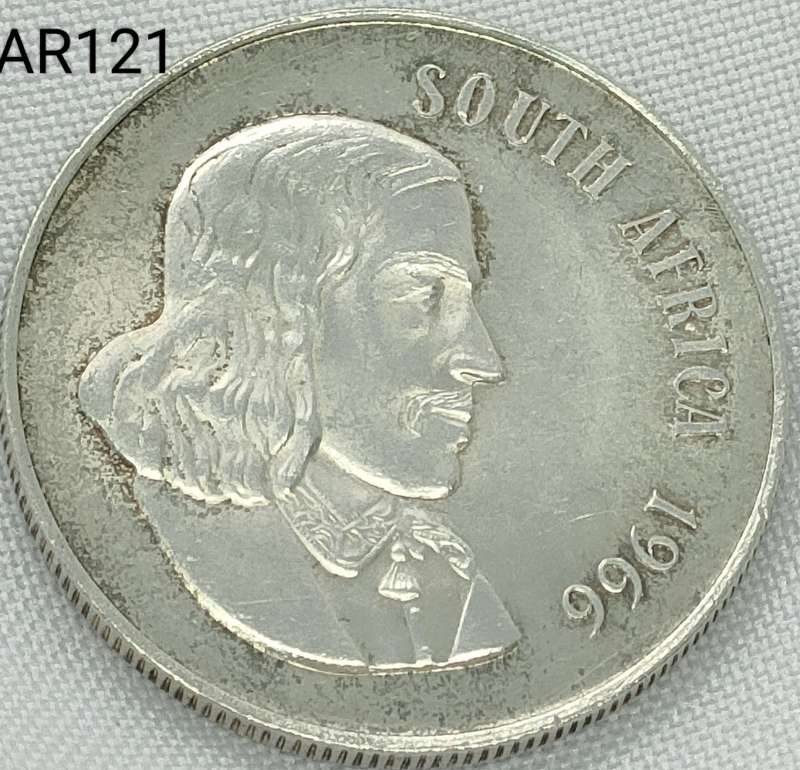 1966 RSA - R1 - .800 silver - in capsule