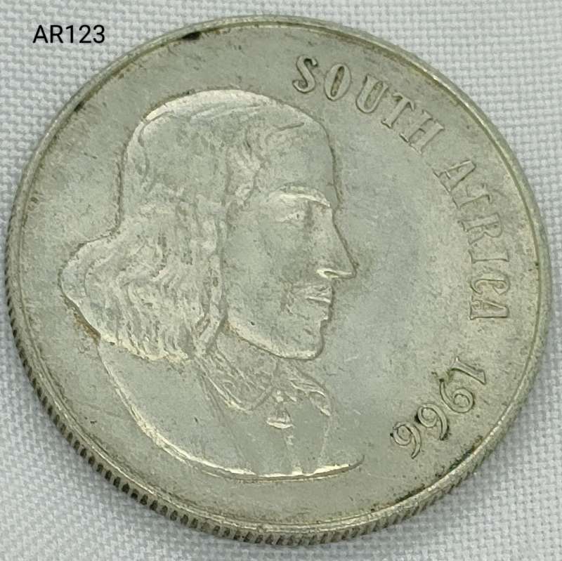 1966 RSA - R1 - .800 silver - in capsule