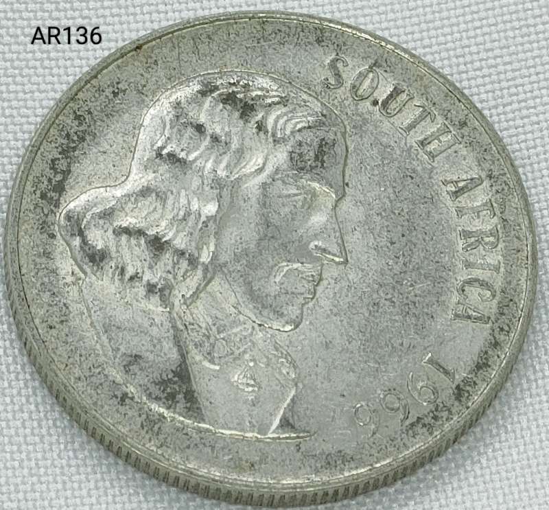 1966 RSA - R1 - .800 silver - in capsule