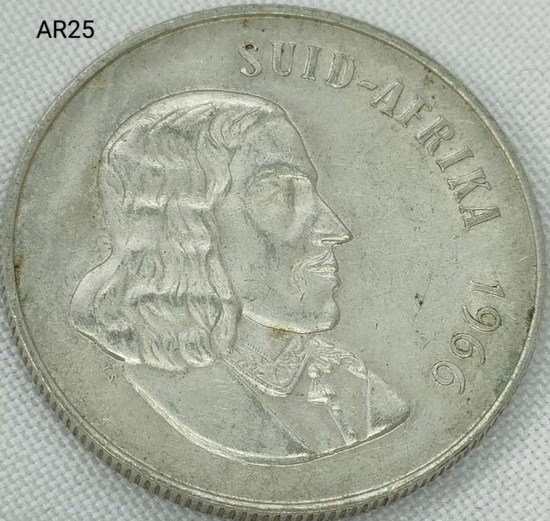 1966 RSA - R1 - .800 silver - in capsule