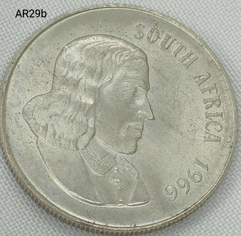 1966 RSA - R1 - .800 silver - in capsule