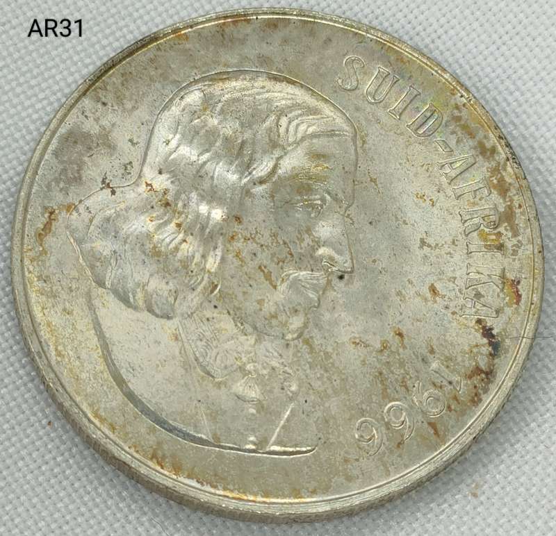 1966 RSA - R1 - .800 silver - in capsule