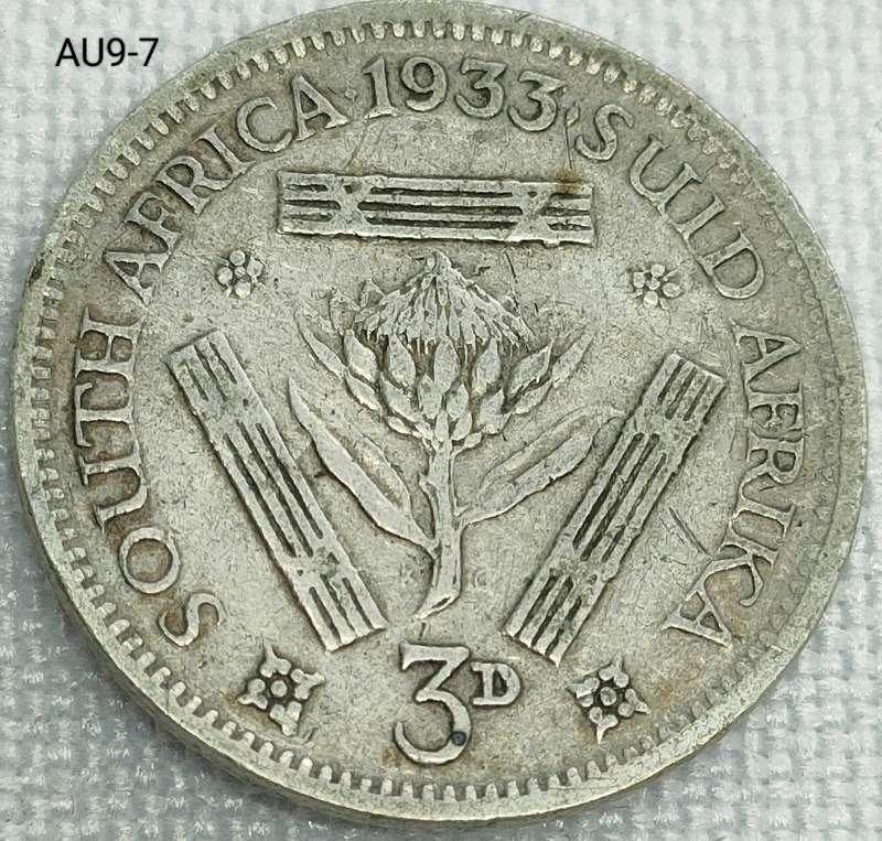 1933 Union of SA threepence - tickey - .800 silver coin