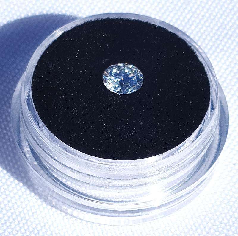 Real CVD lab grown diamond -with jeweler's confirmation and valuation - 0.53 ct-VS1-E/F colour-round