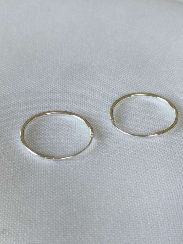 New Sterling Silver Plain earring: