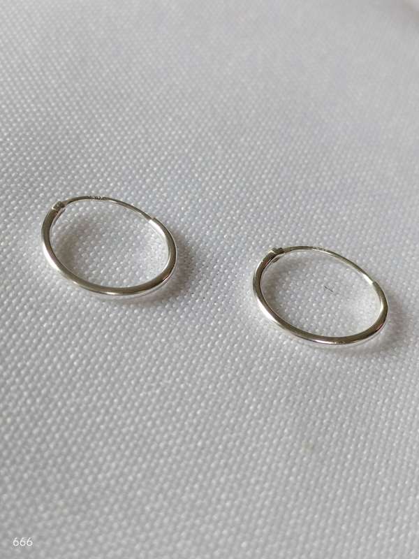 New Sterling Silver Plain earrings: