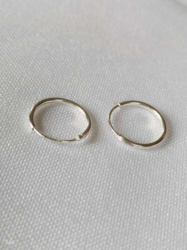 New Sterling Silver Plain earrings: